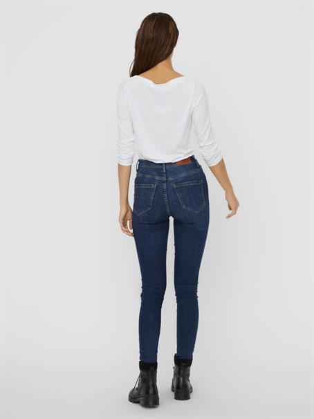 10233471 bright white