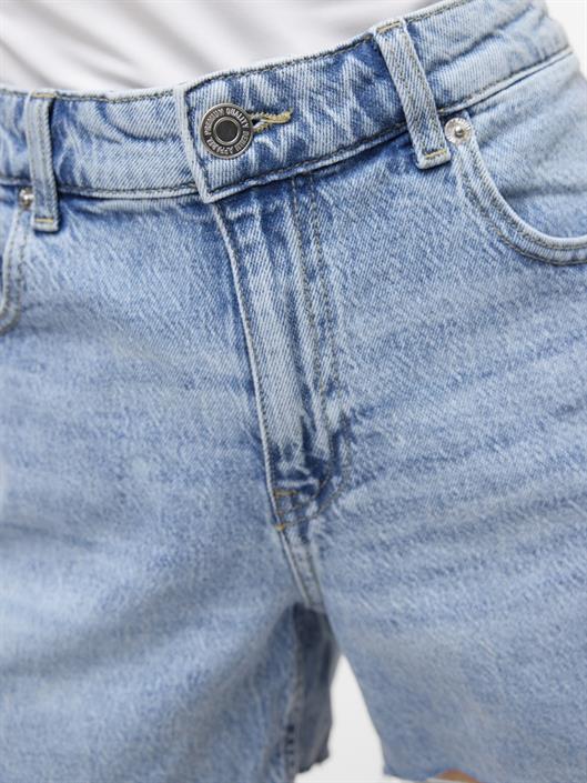 10301532-light-blue-denim