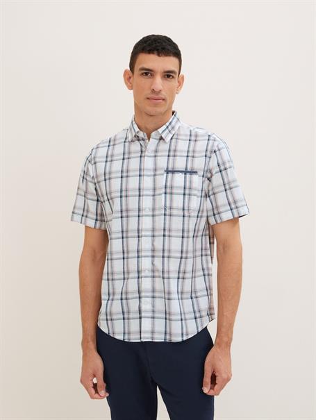 1037066 off white colorful check