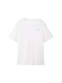 1040821 white