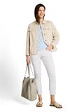 1040963 white