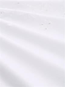 1050469 white