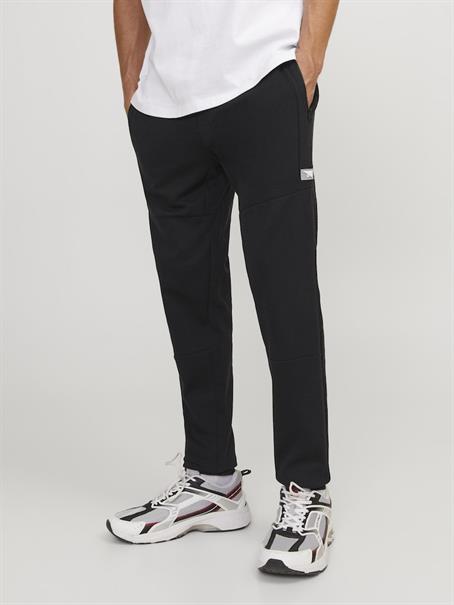 12184970 black