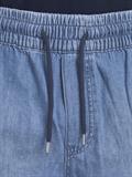 12188533 blue denim