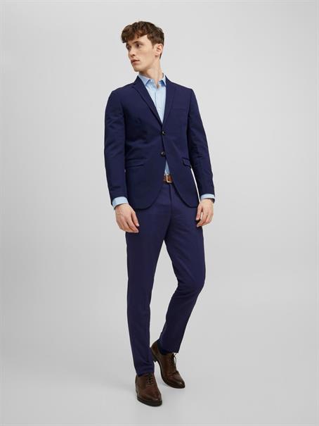 12199891 medieval blue