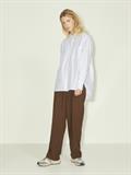 12200353 white1