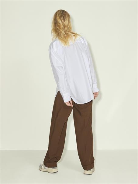 12200353 white1