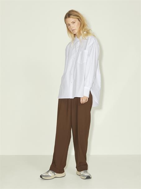 12200353 white1