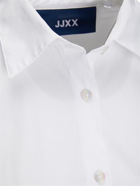 12200353 white1