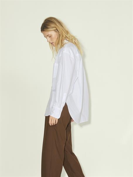 12200353 white1
