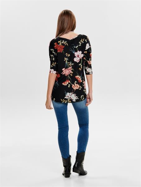 15144286 black-hannah flower