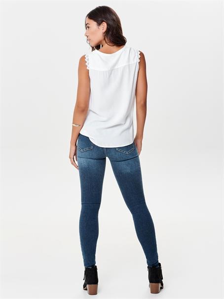 15157656 white