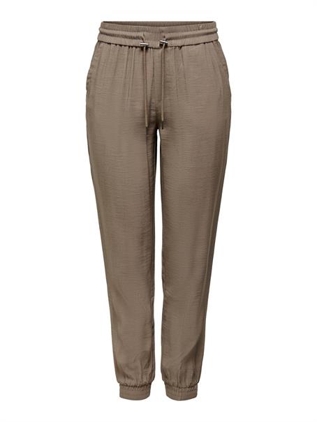 15203946 walnut