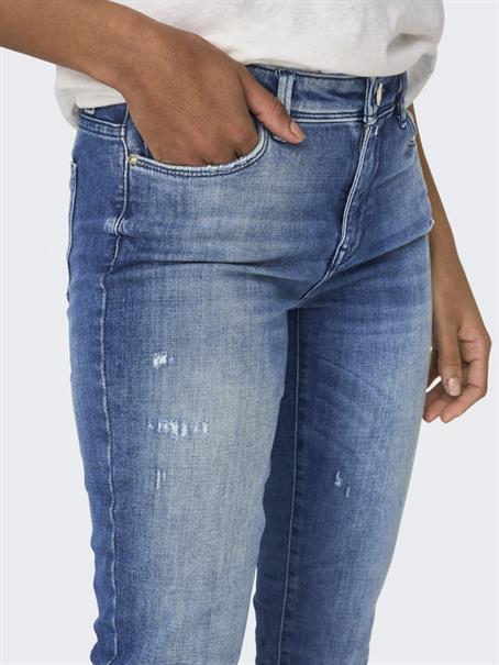 15237326 medium blue denim