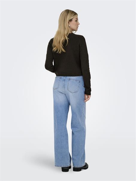 15330581 chocolate torte