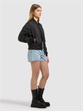 200 black