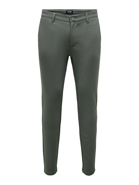 22010209 castor gray