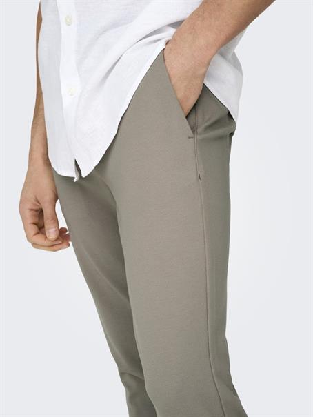 22010209 vintage khaki