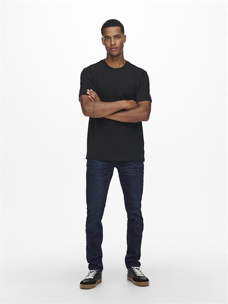 22020493 blue denim