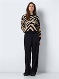 27028159 black