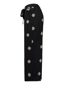 3/4 V TR Ci44ne black-cream flower