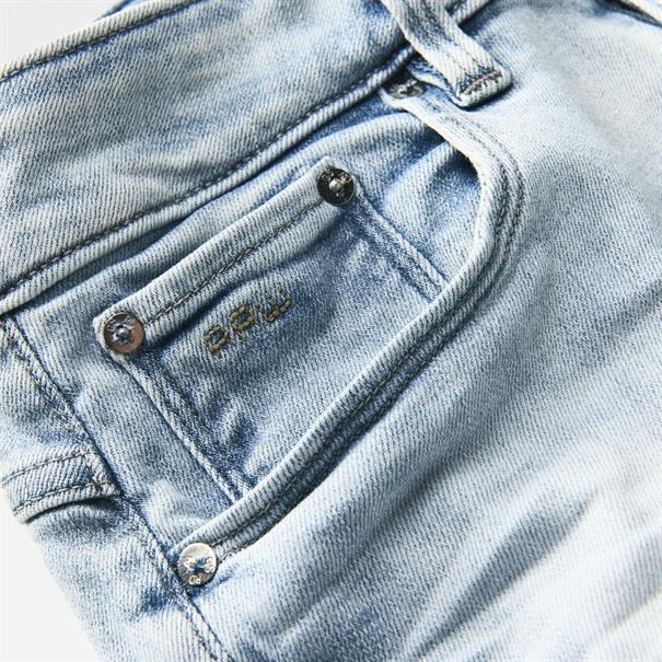 3301 Skinny Wmn lt aged