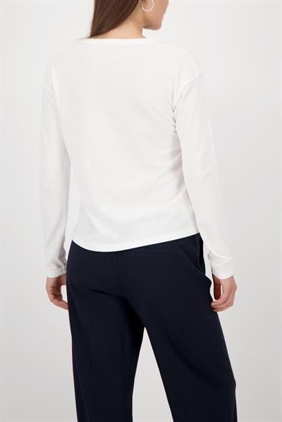 808847 off-white