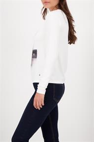 808853 off-white