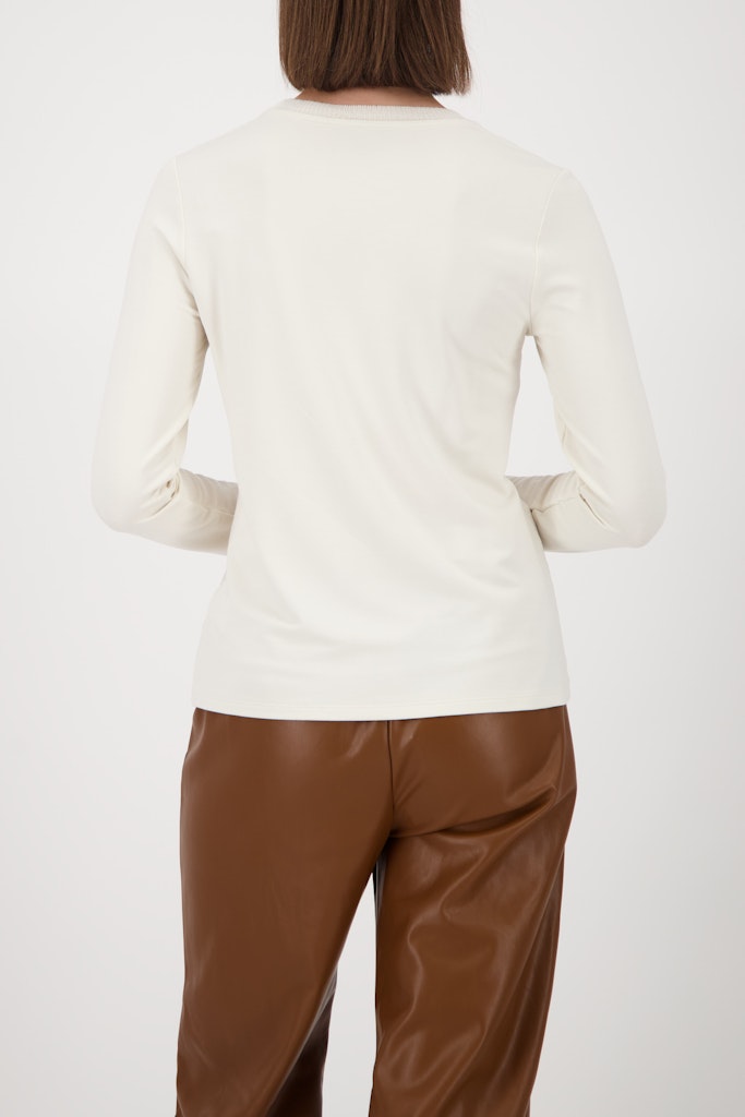 809332-almond