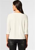 A318826 off white