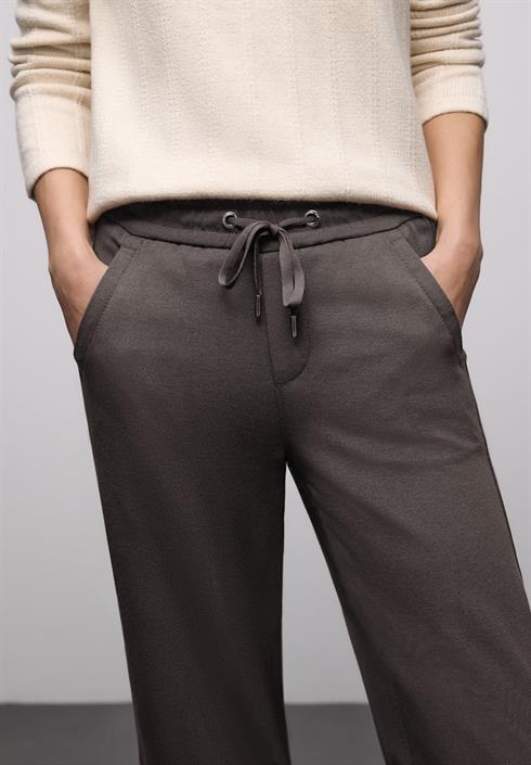 a380348-rustic-brown