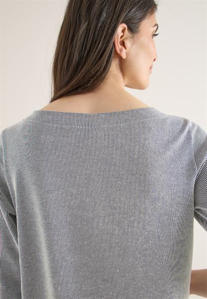 B324037 universal blue