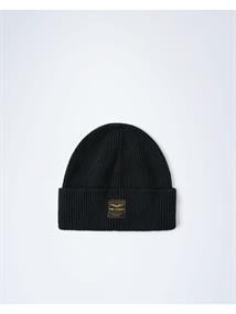 Basic beanie salute