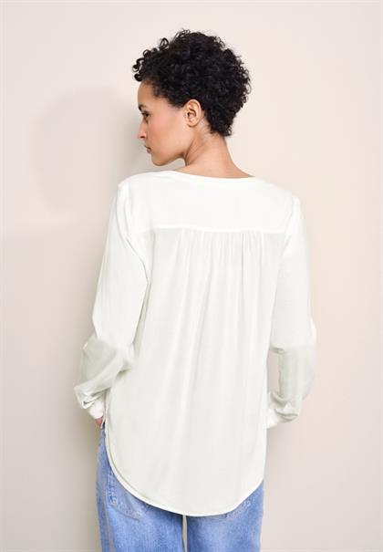Basic Bluse in Unifarbe off white