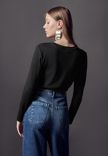 Basic Langarmshirt black