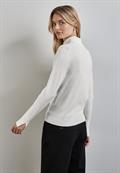 Basic Rollkragen-Pullover off white
