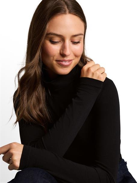 Basic Rollkragenshirt deep black
