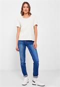 Basic T-Shirt in Unifarbe vanilla white