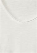 Basic T-Shirt in Unifarbe vanilla white