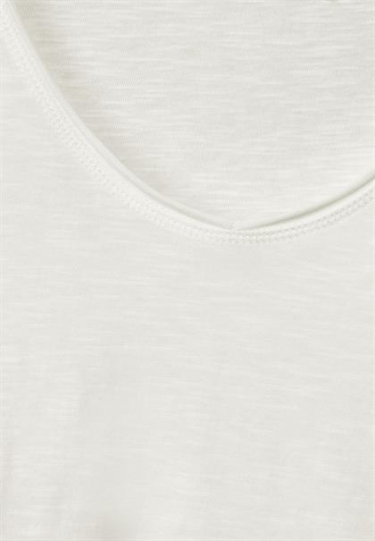 Basic T-Shirt in Unifarbe vanilla white