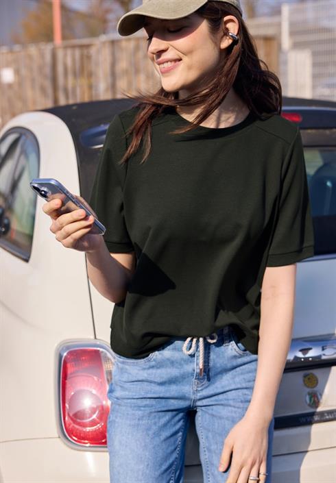 basic-t-shirt-mit-kurzarm-und-rundhals-oil-green