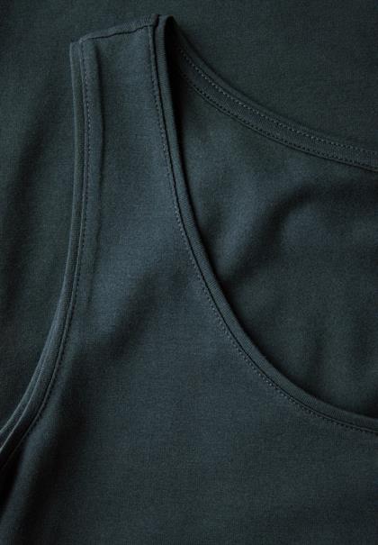 Basic Top in Unifarbe hunter green