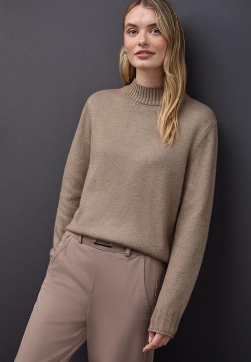 basic-turtleneck-pullover-mocha-glow-mel