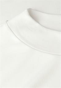 Basic Turtleneck Shirt off white