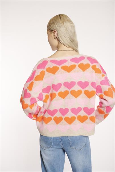 beige-pink heart
