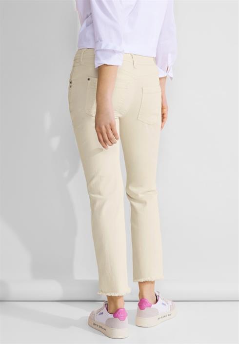 beige-slim-fit-jeans-ecru-washed