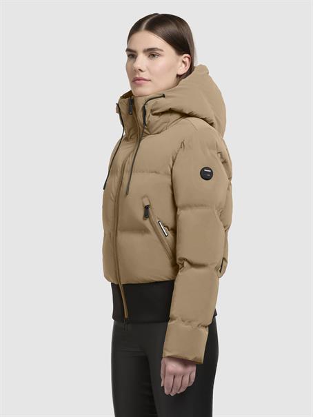 beige
