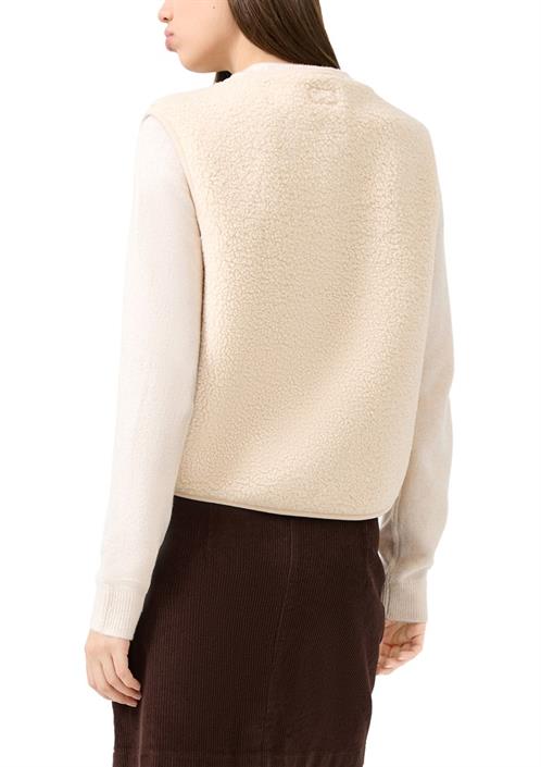 beige