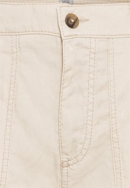 Bermuda bone white