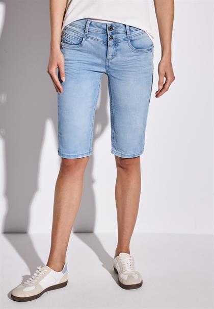 Bermuda Jeans light blue random washed